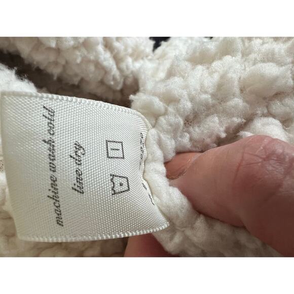 Harper Heritage Shearling Vest, Small - Picture 7 of 8